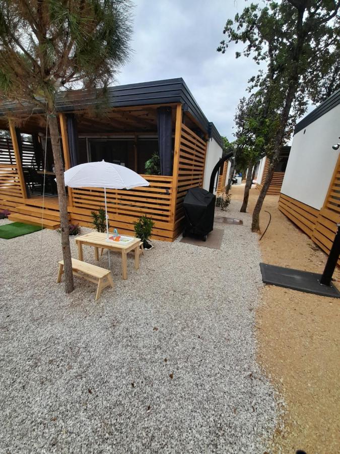 Mobile Home Ami & Alen Биоград на Мору Екстериор снимка